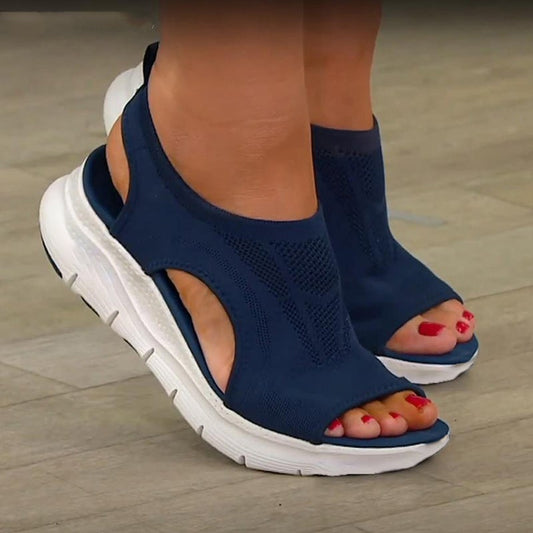 Sköna sandaler för kvinnor