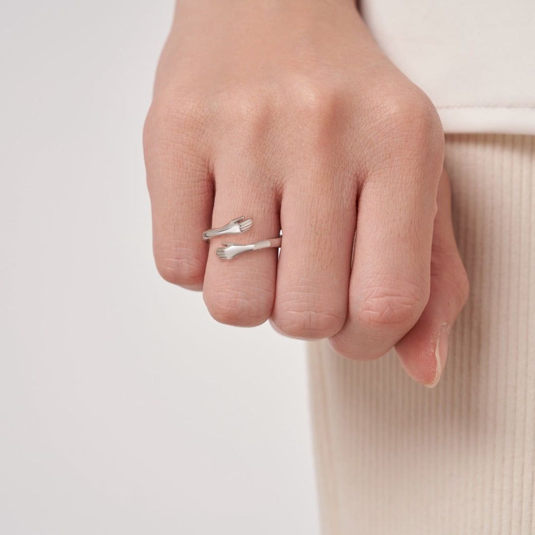 Hug Ring